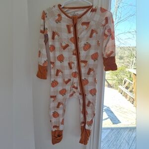 Caden Lane Orange Pumpkin & Pie Print One-Piece Footie